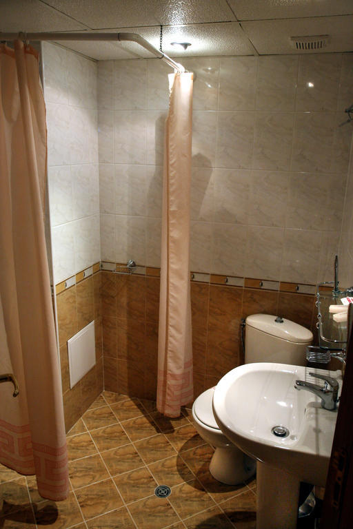 Hotel Mehdjarel Shumen Habitación foto