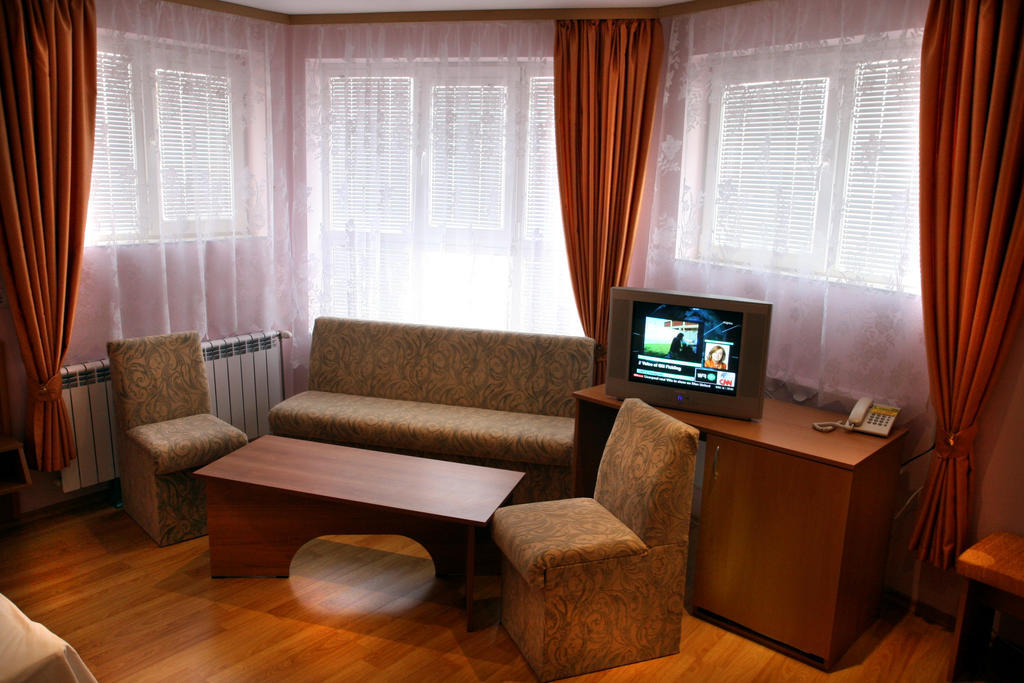 Hotel Mehdjarel Shumen Habitación foto