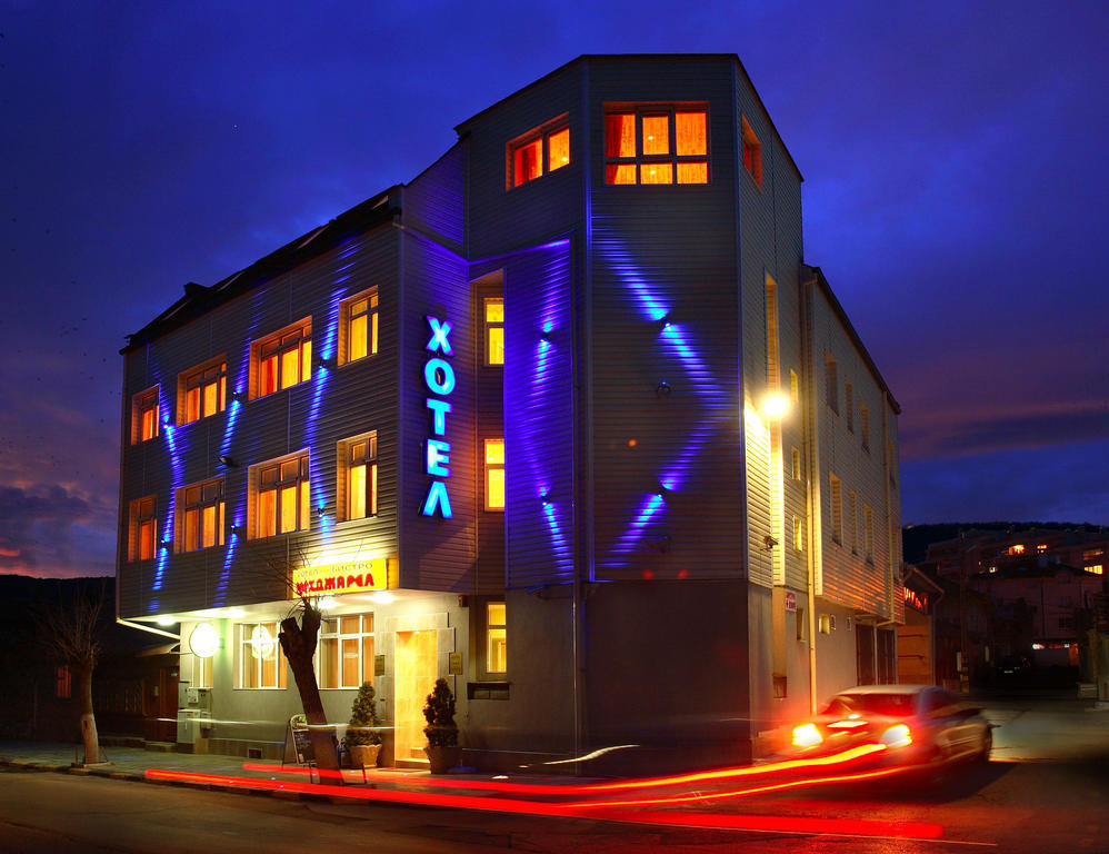 Hotel Mehdjarel Shumen Exterior foto